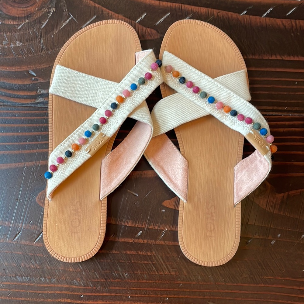 Toms girls sandals size 4